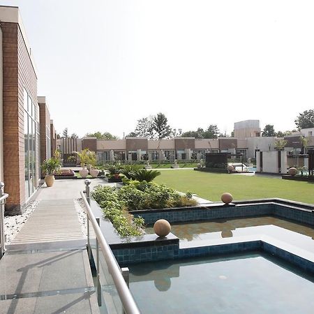Oodles Hotel New Delhi Eksteriør bilde