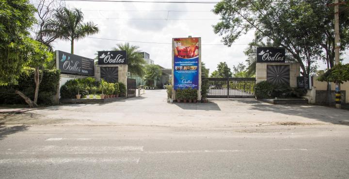 Oodles Hotel New Delhi Eksteriør bilde