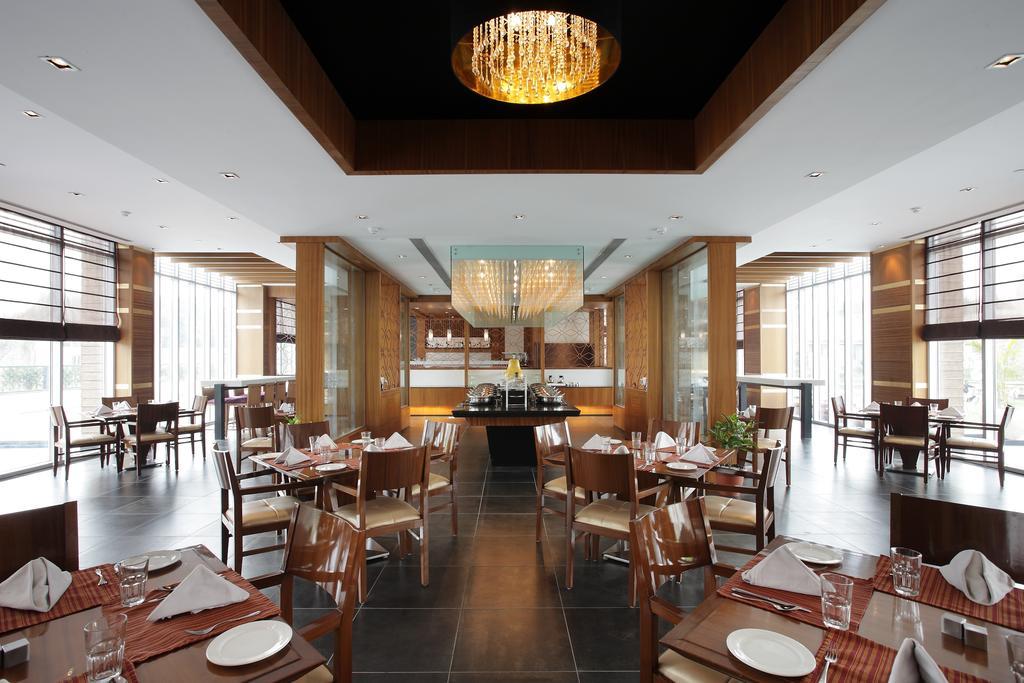 Oodles Hotel New Delhi Eksteriør bilde